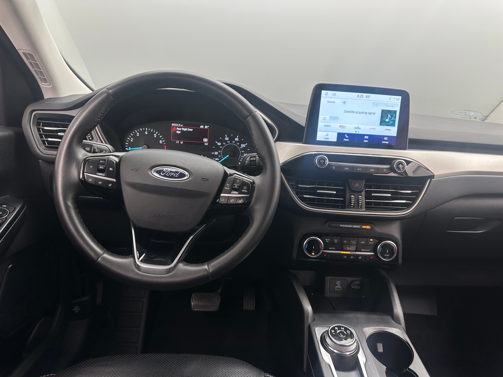 Thumbnail: 2022 Ford Escape - 4