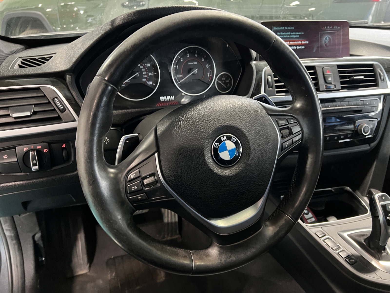 Thumbnail: 2017 BMW 3 Series - 4