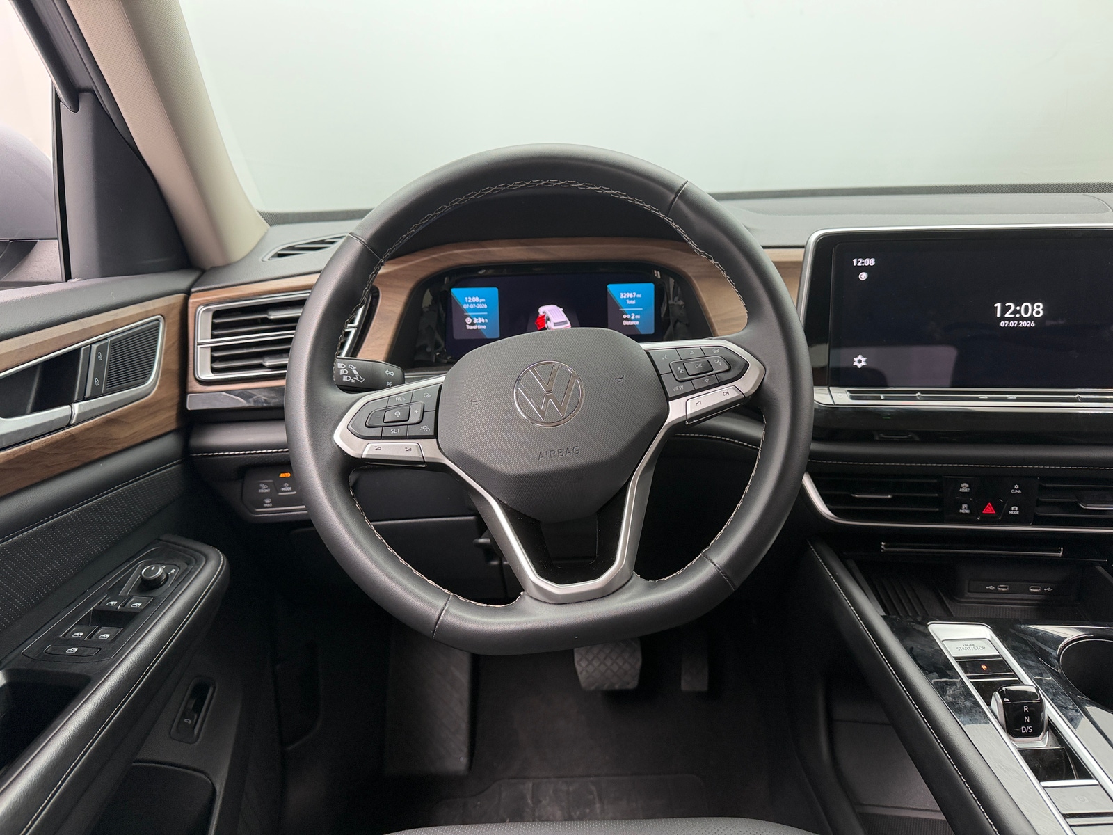 Thumbnail: 2025 Volkswagen Atlas - 4