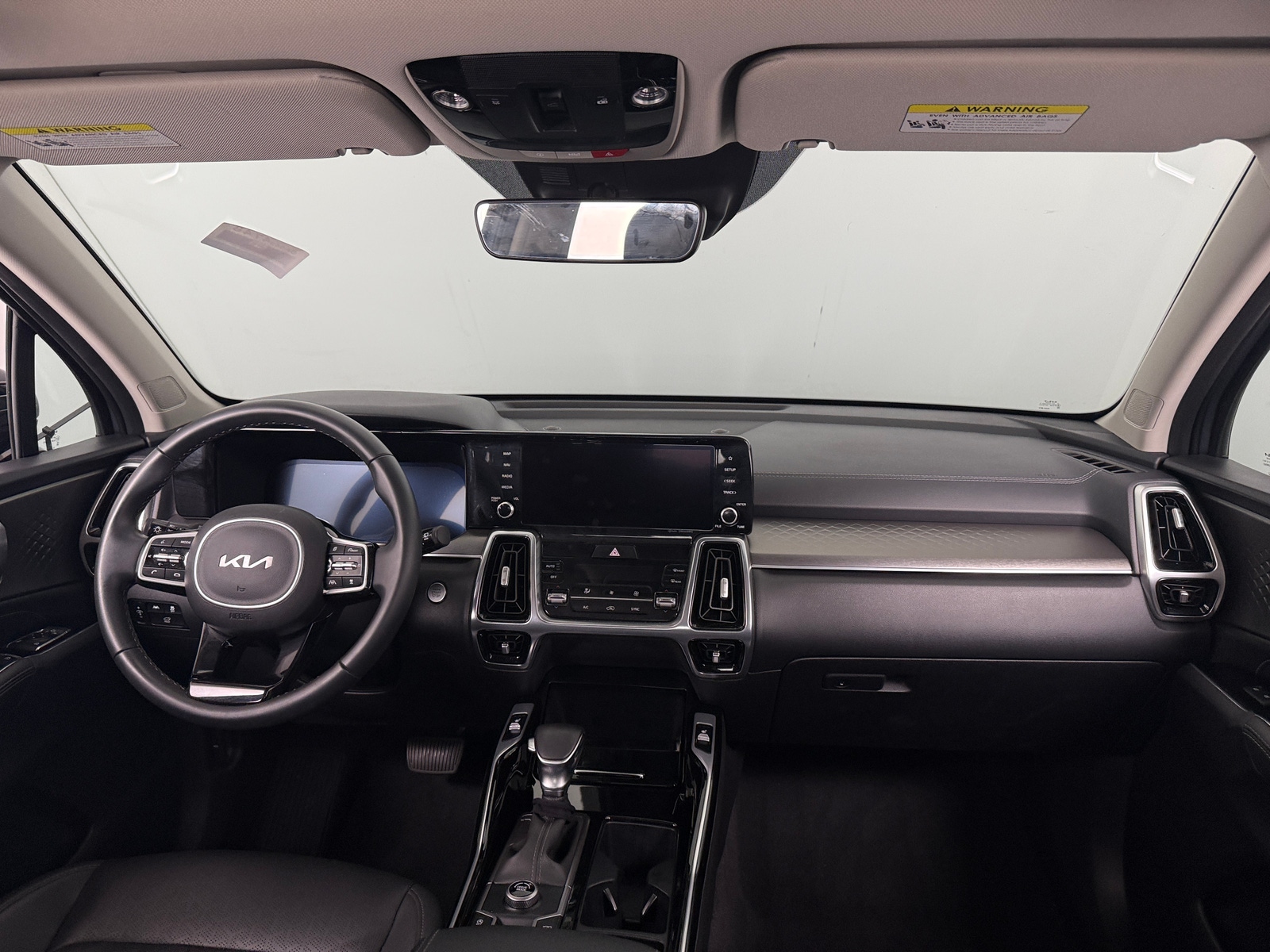 Thumbnail: 2023 Kia Sorento - 2