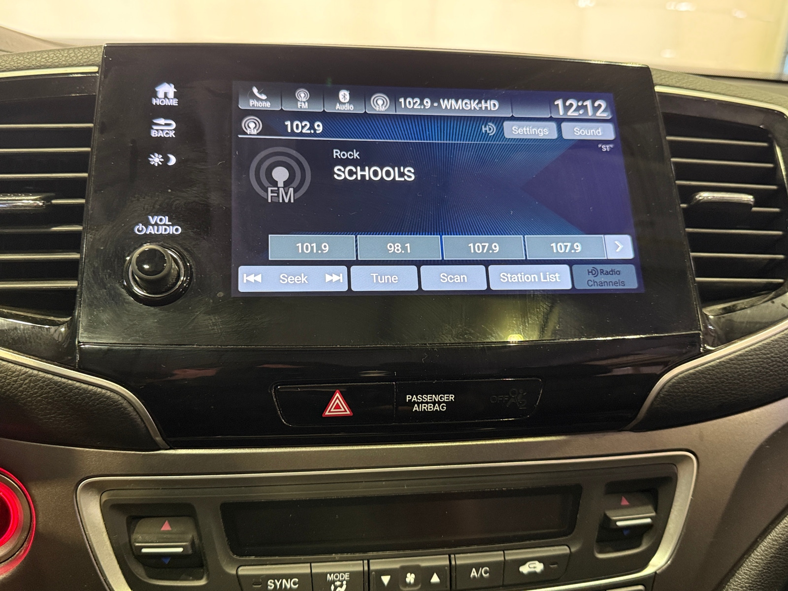 Thumbnail: 2019 Honda Pilot - 3