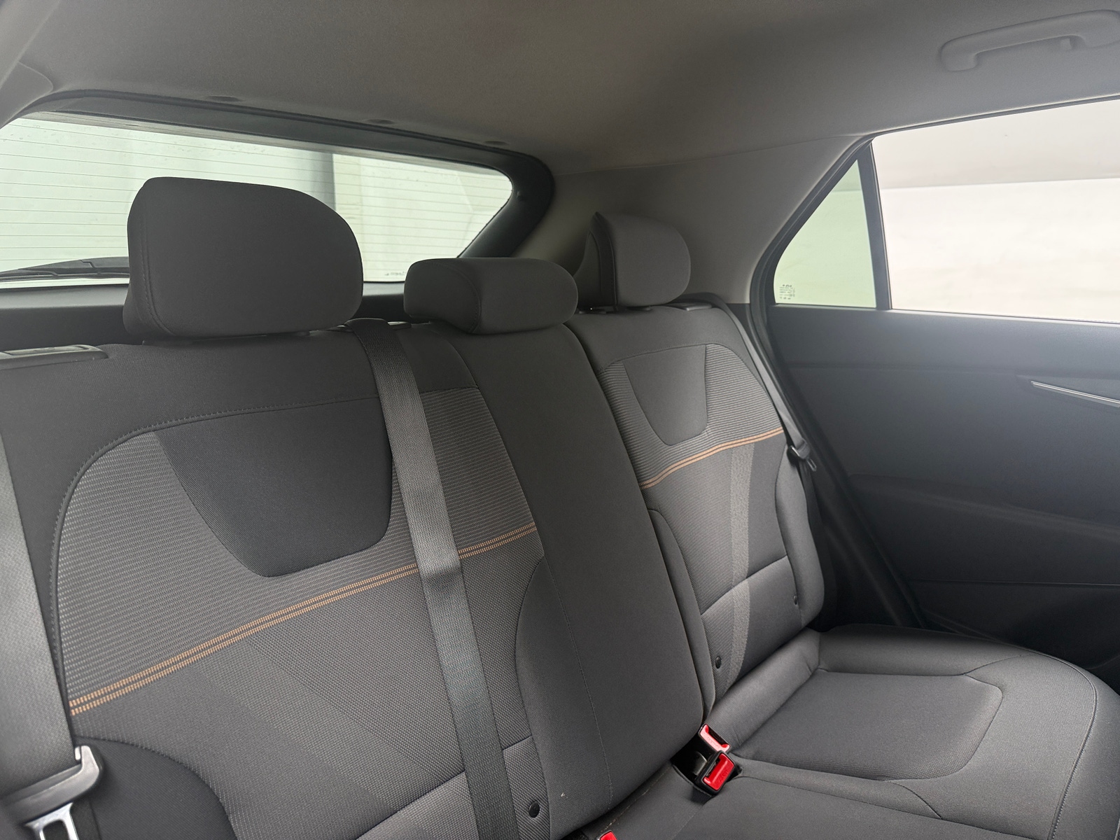 Thumbnail: 2023 Kia Niro - 6