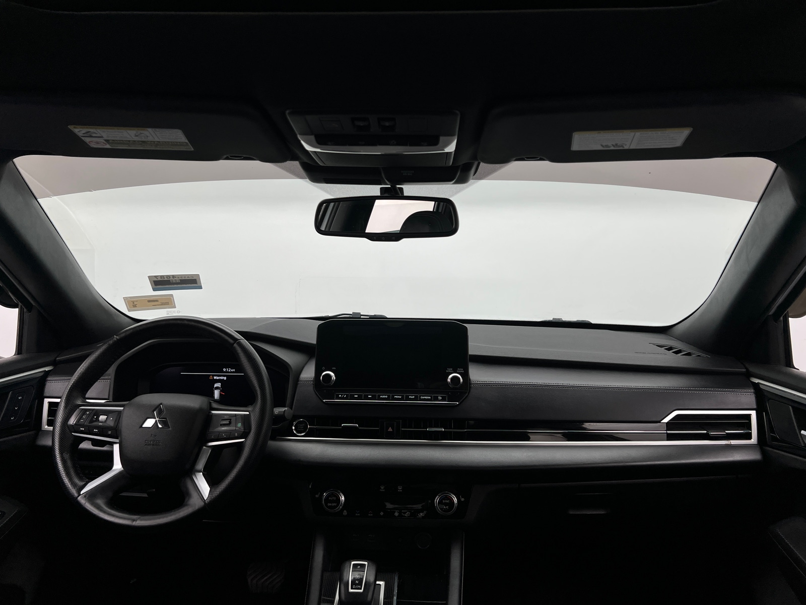 Thumbnail: 2023 Mitsubishi Outlander - 2