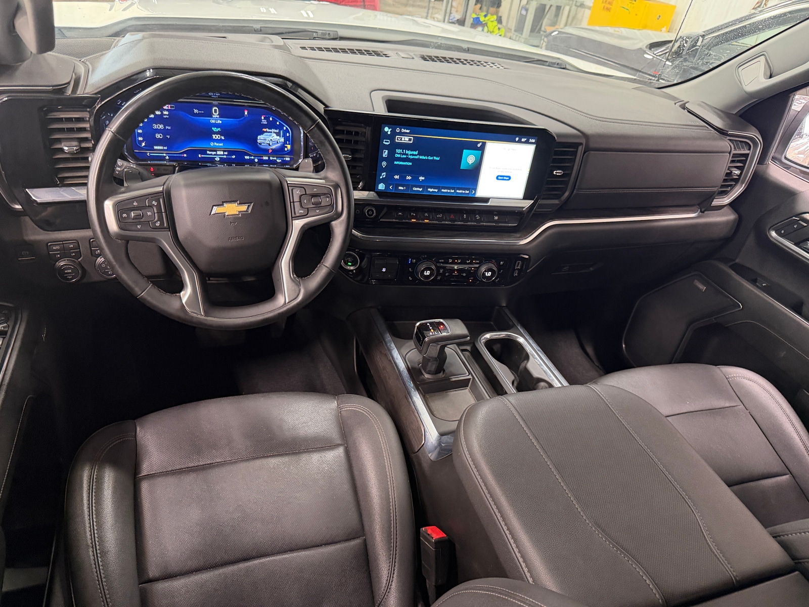 Thumbnail: 2024 Chevrolet Silverado 1500 - 2