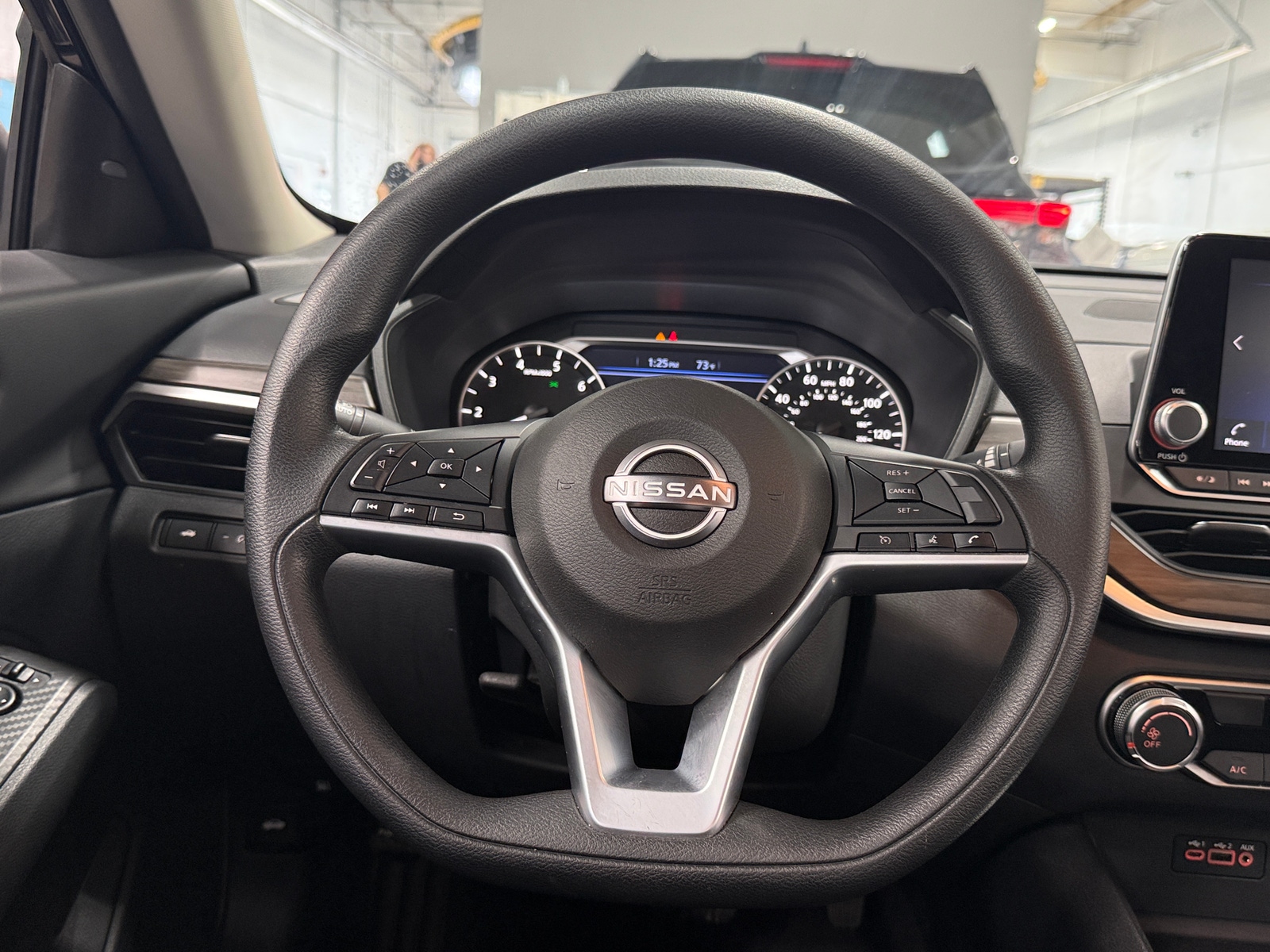 Thumbnail: 2025 Nissan Altima - 5