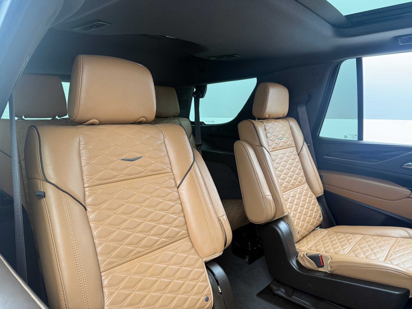 Thumbnail: 2022 Cadillac Escalade - 5