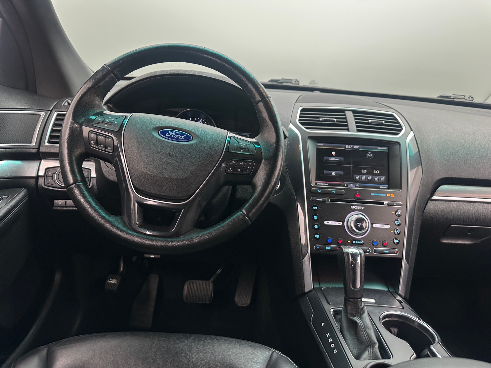 Thumbnail: 2016 Ford Explorer - 4