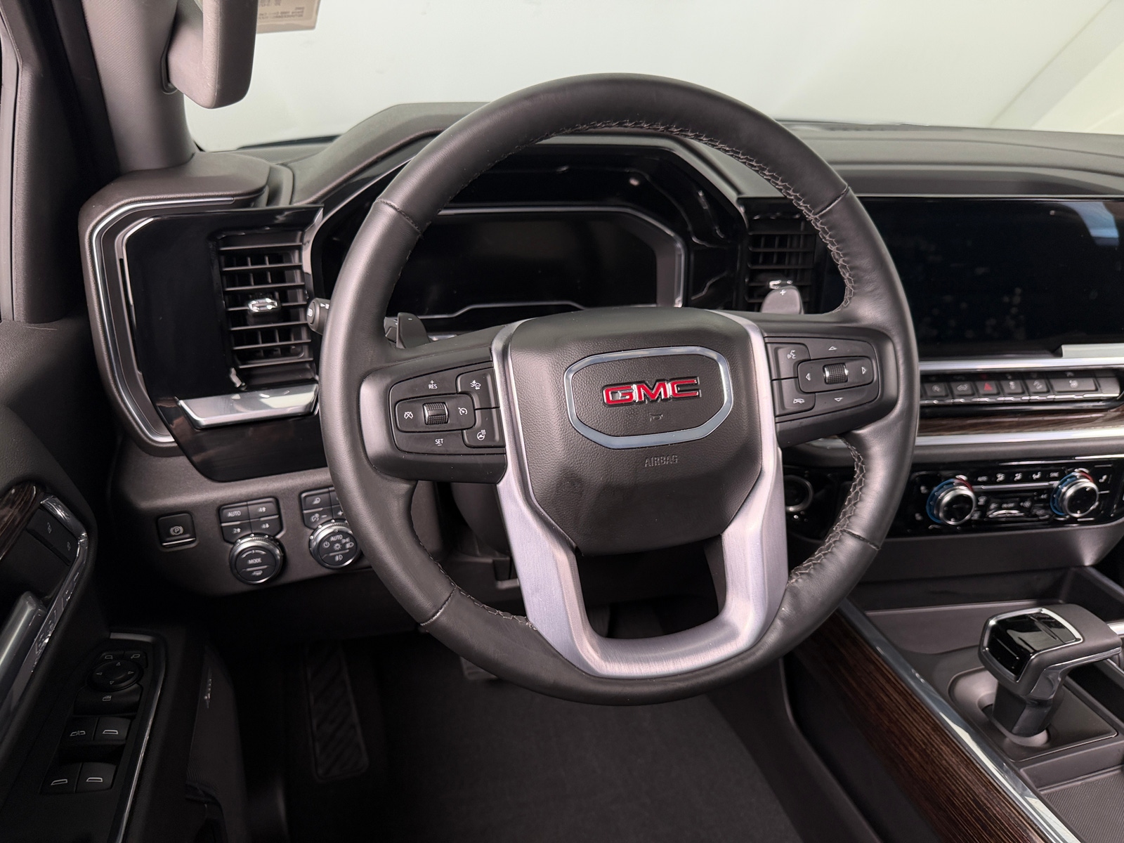 Thumbnail: 2024 GMC Sierra 1500 - 4