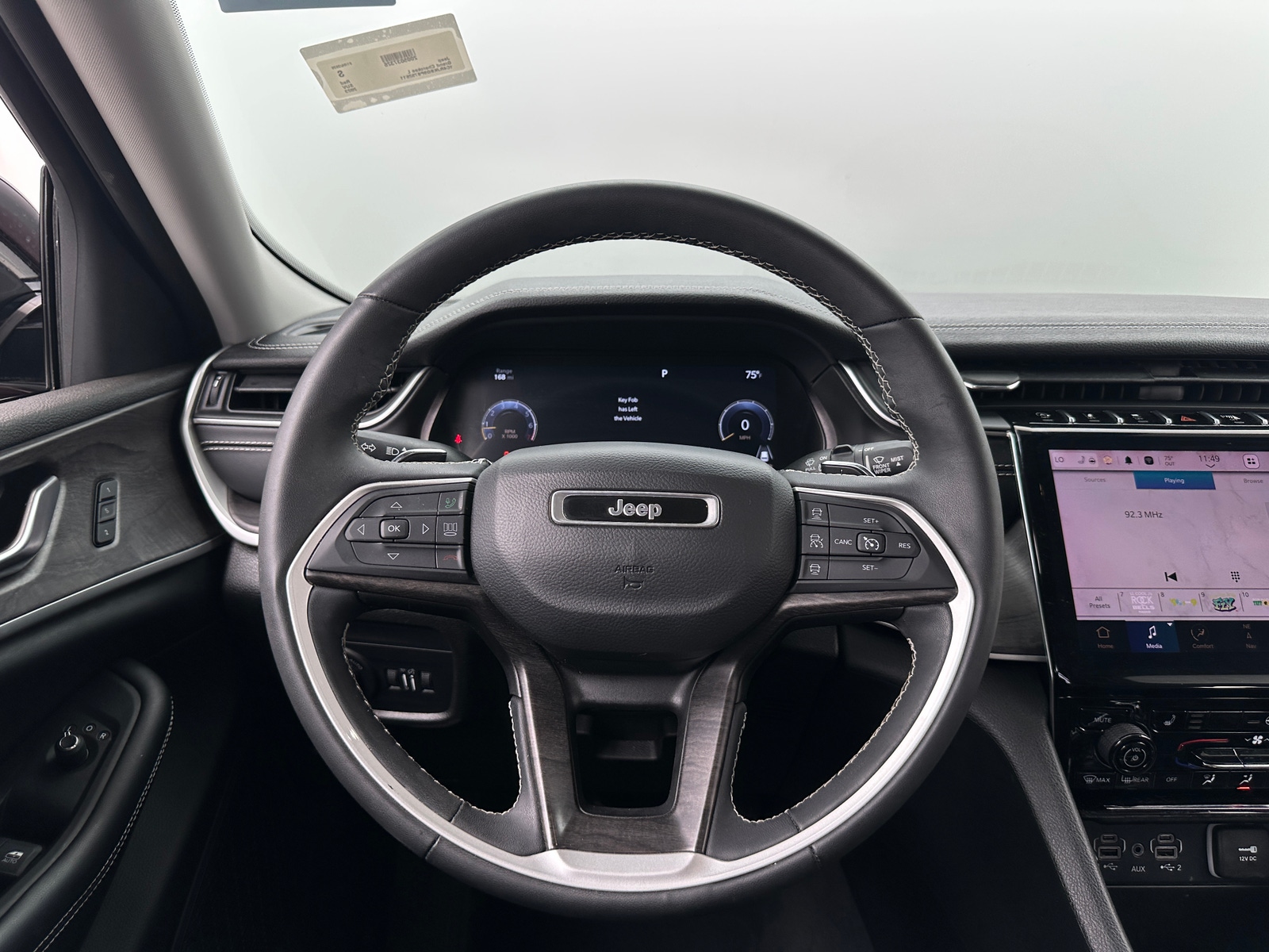 Thumbnail: 2023 Jeep Grand Cherokee L - 4