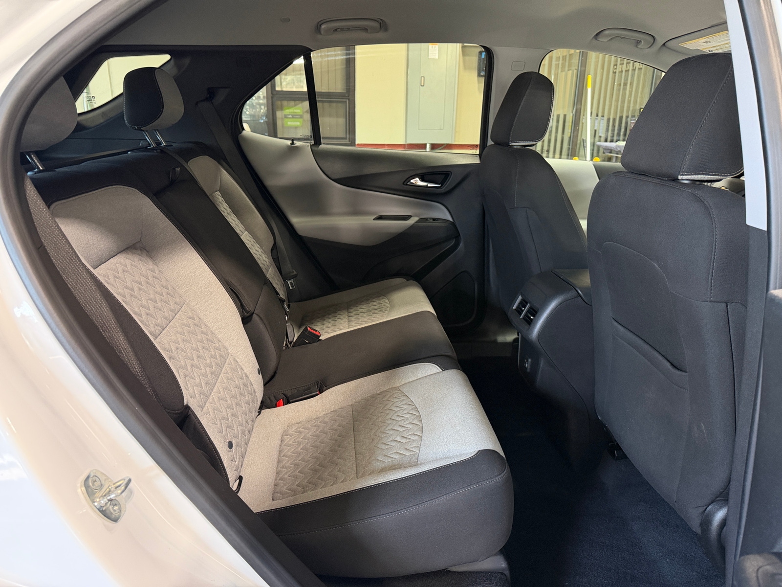Thumbnail: 2022 Chevrolet Equinox - 6