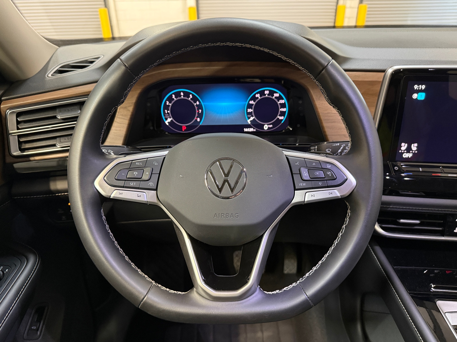 Thumbnail: 2026 Volkswagen Atlas - 4