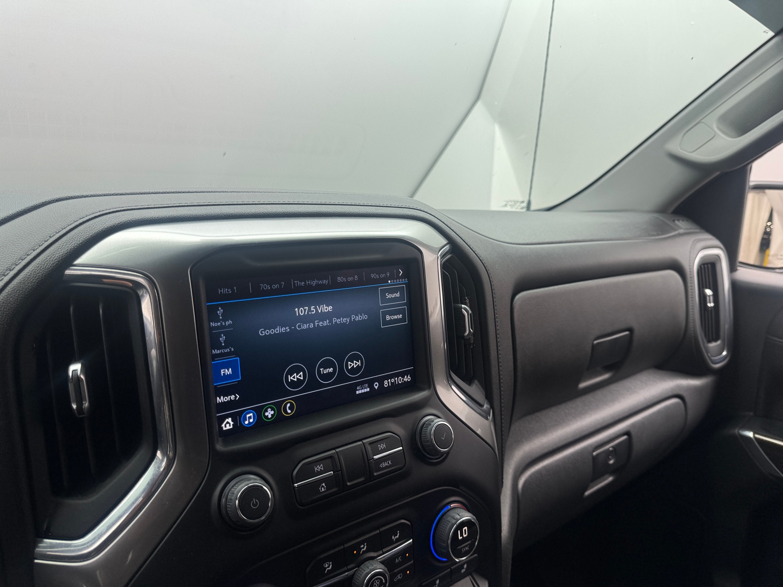 Thumbnail: 2021 Chevrolet Silverado 1500 - 4