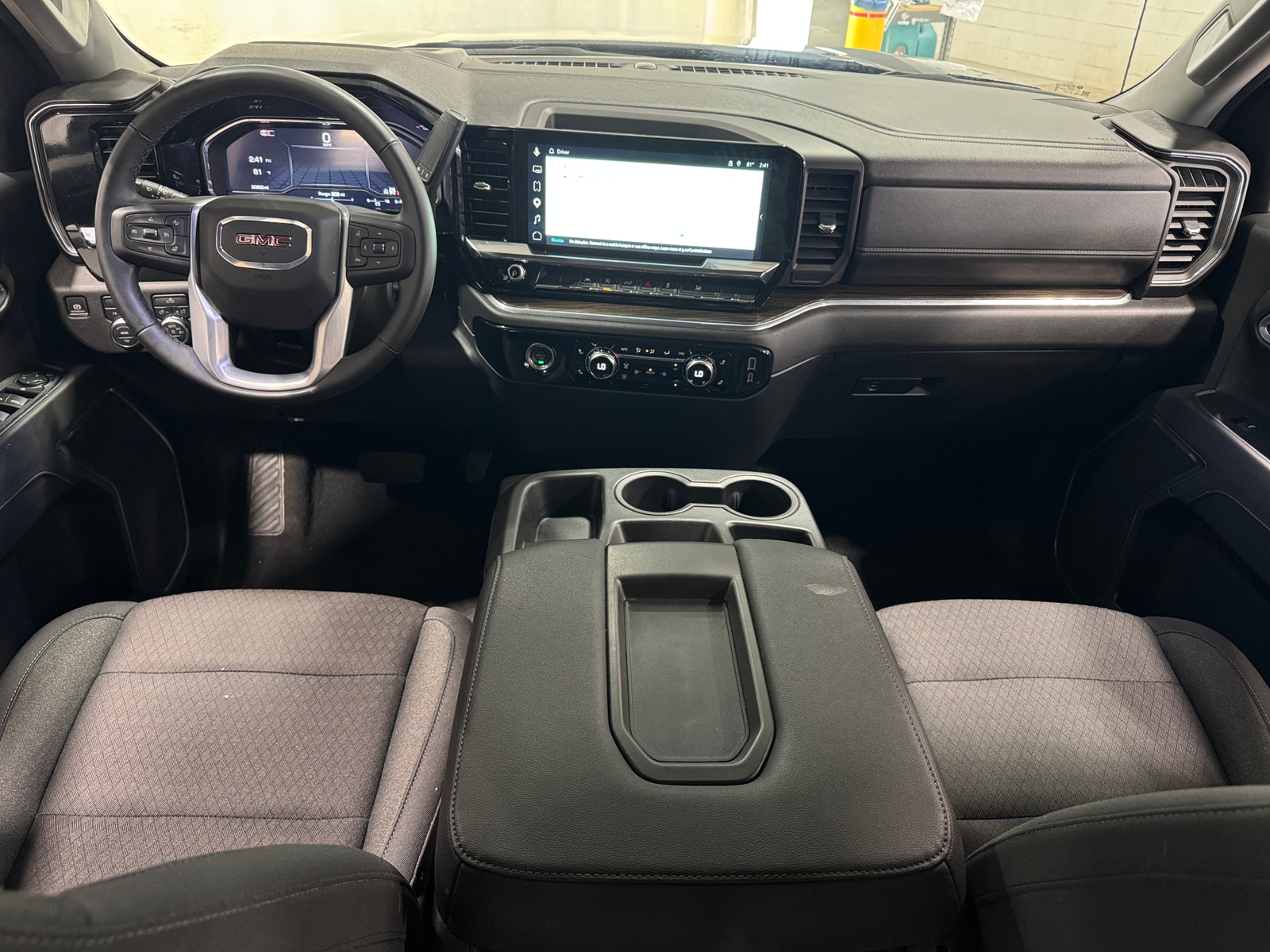 Thumbnail: 2024 GMC Sierra 1500 - 3
