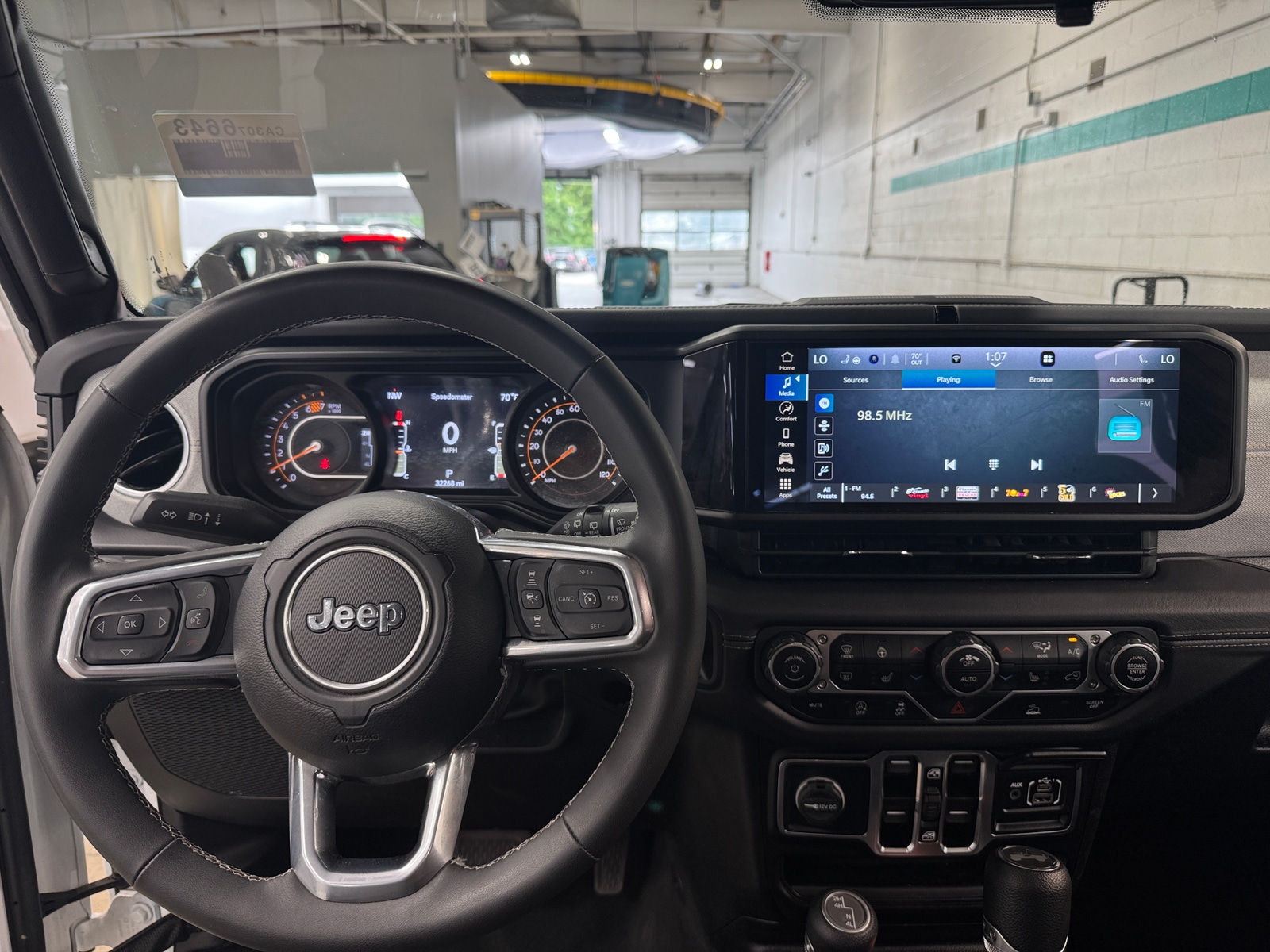 Thumbnail: 2025 Jeep Wrangler - 3
