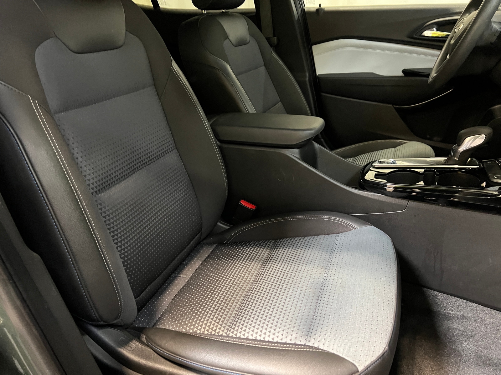 Thumbnail: 2025 Chevrolet Trax - 2