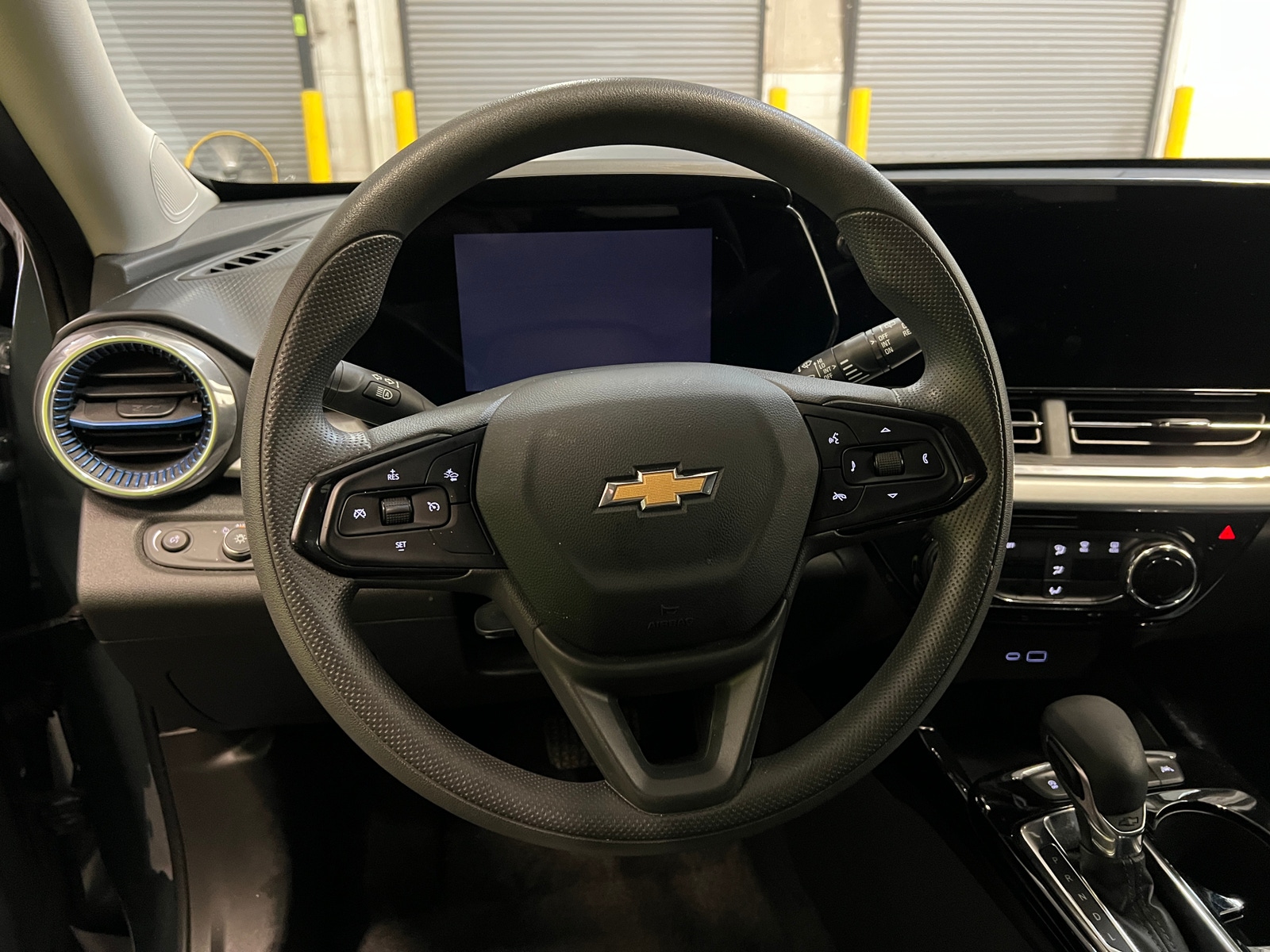Thumbnail: 2025 Chevrolet Trax - 5