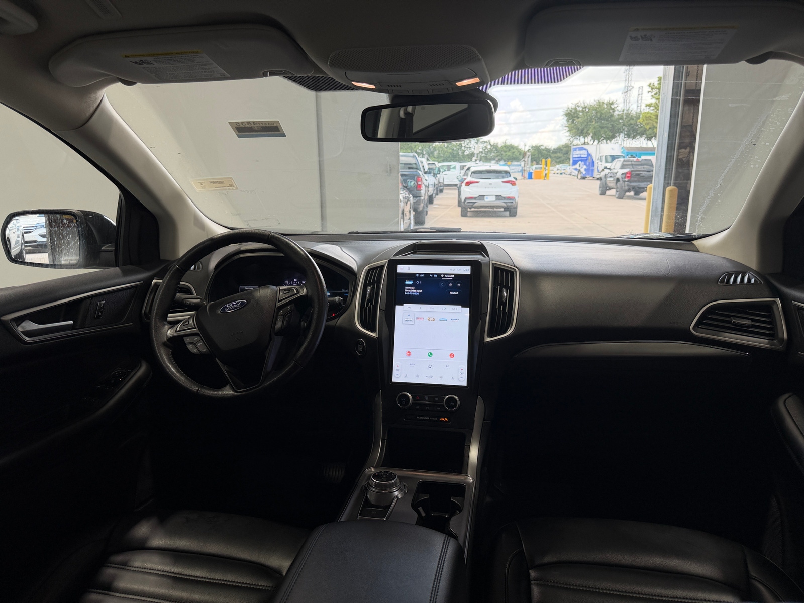 Thumbnail: 2022 Ford Edge - 2