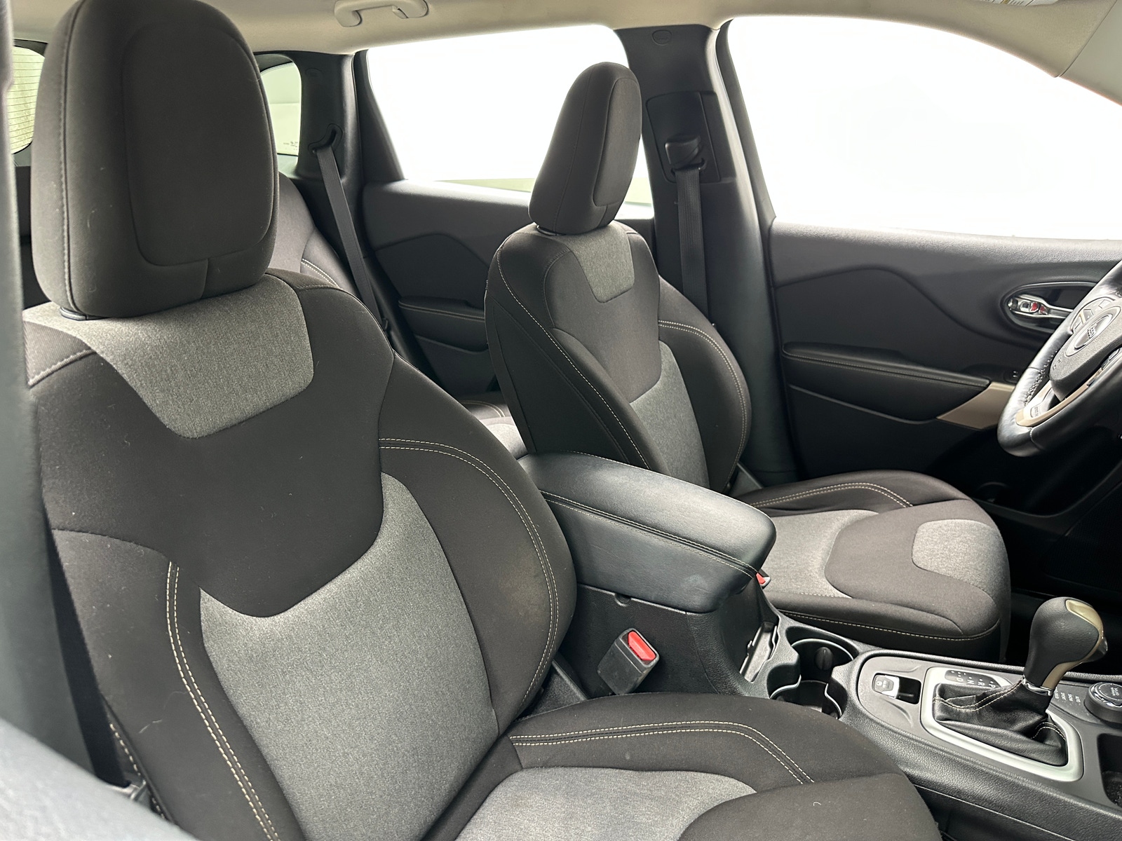 Thumbnail: 2018 Jeep Cherokee - 2