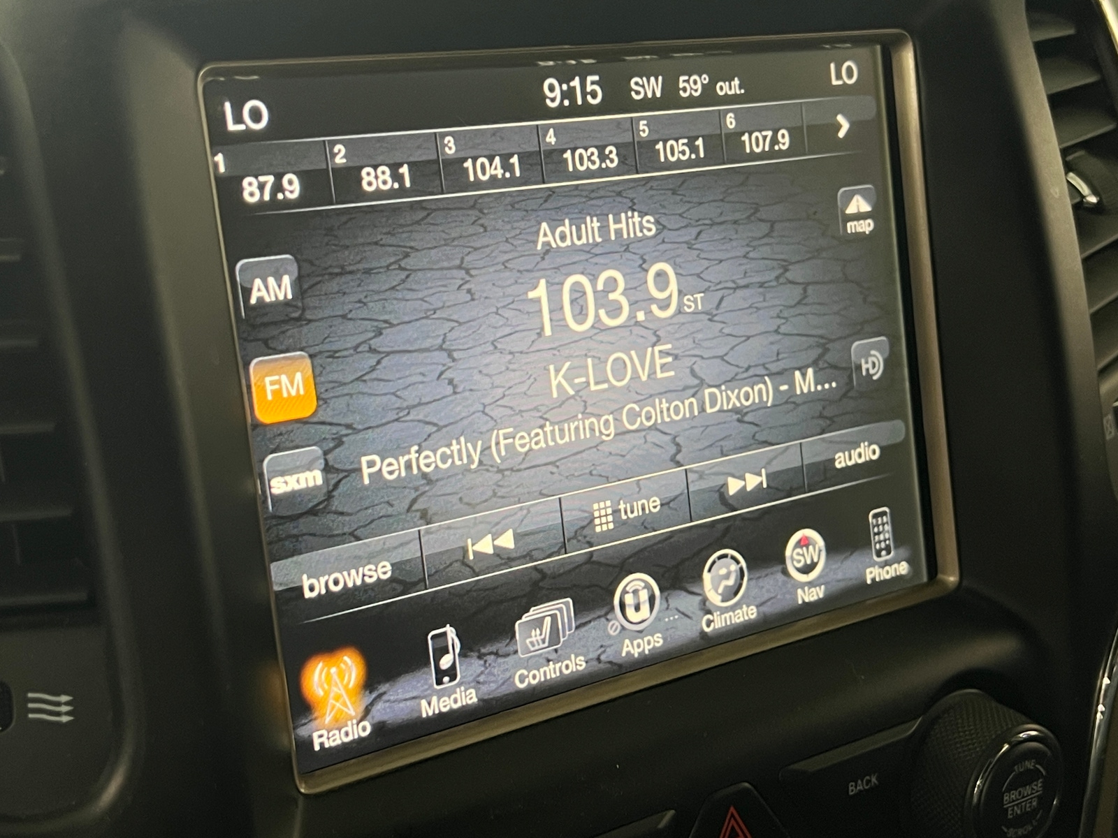 Thumbnail: 2017 Jeep Grand Cherokee - 3