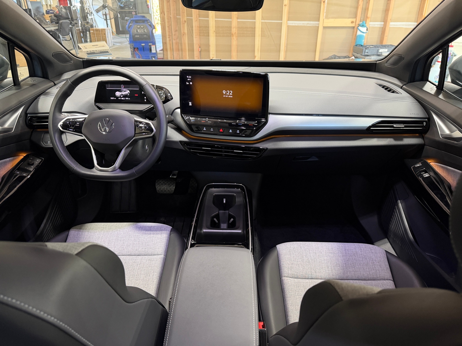 Thumbnail: 2024 Volkswagen ID.4 - 3