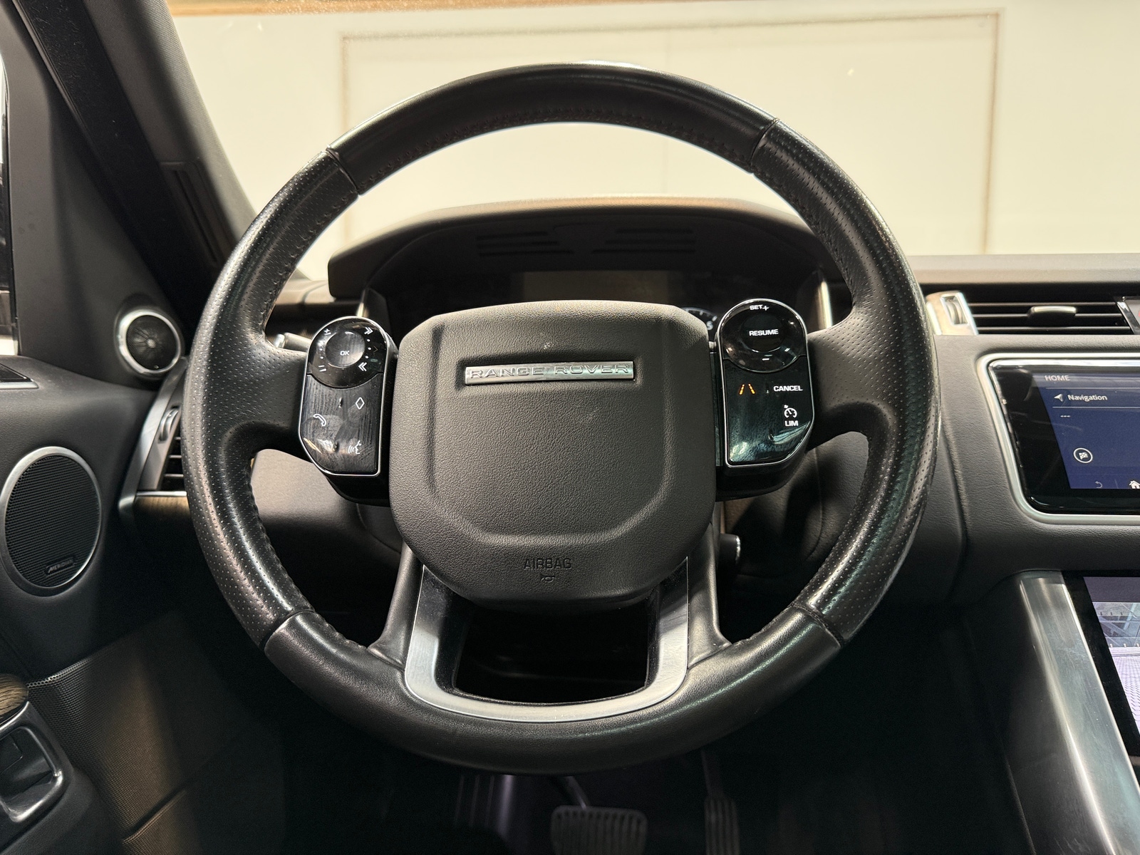 Thumbnail: 2018 Land Rover Range Rover Sport - 4