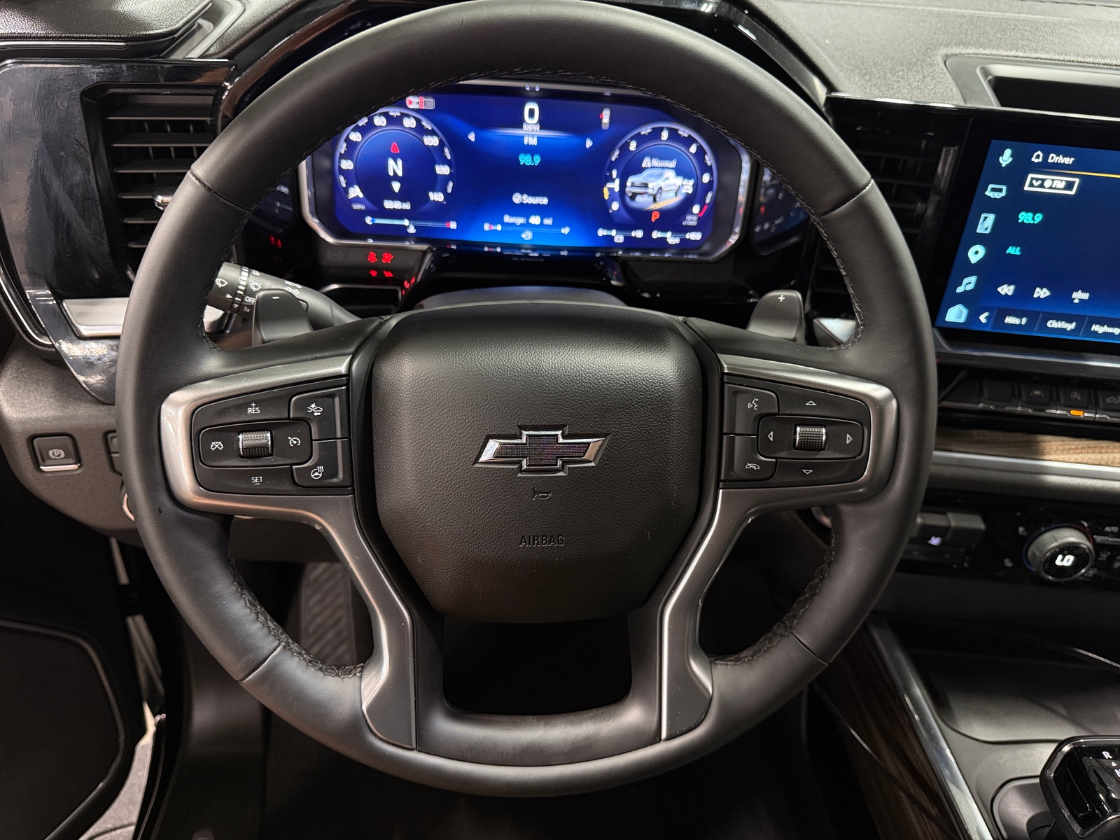 Thumbnail: 2026 Chevrolet Silverado 1500 - 5