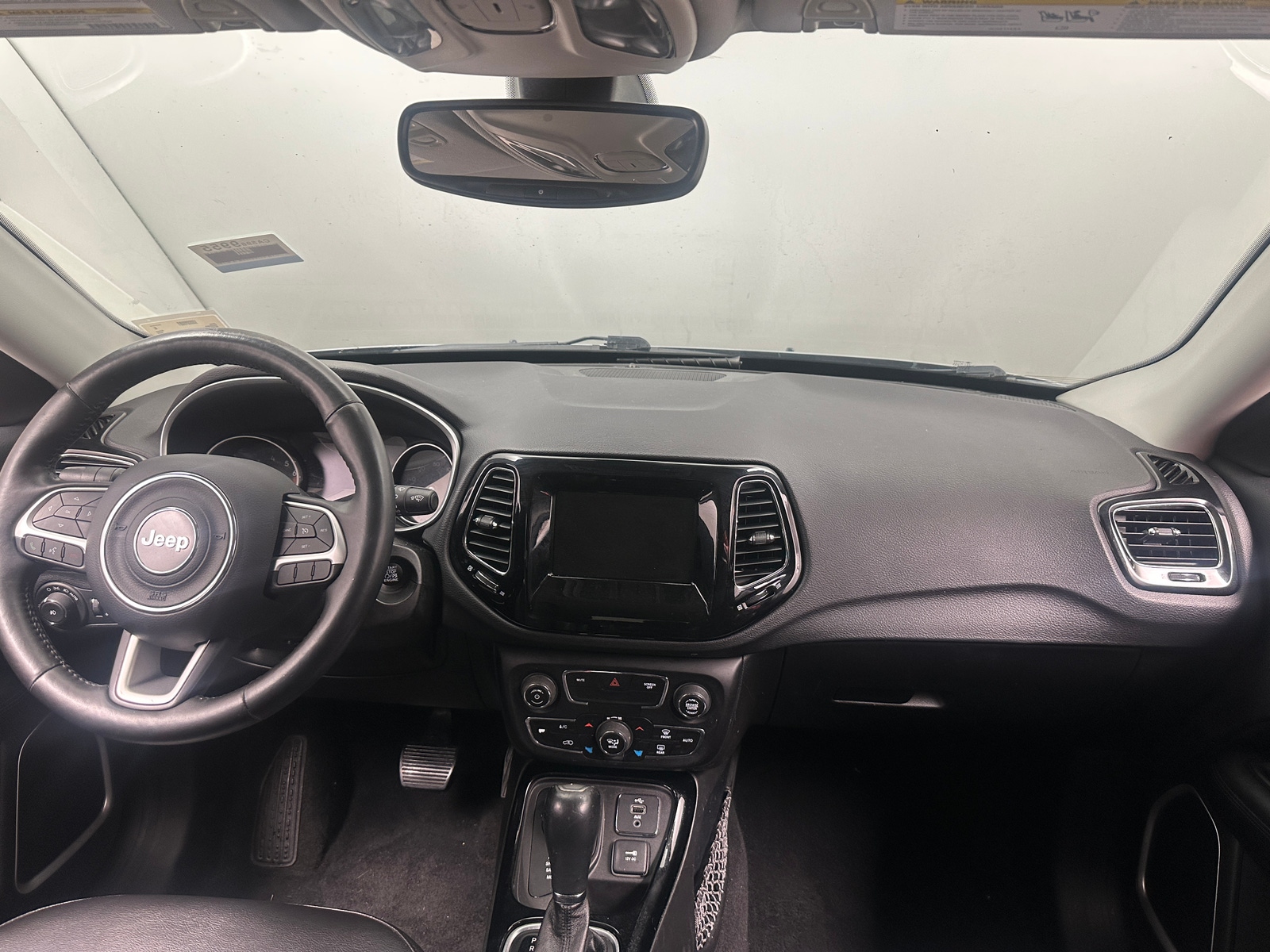 Thumbnail: 2018 Jeep Compass - 3