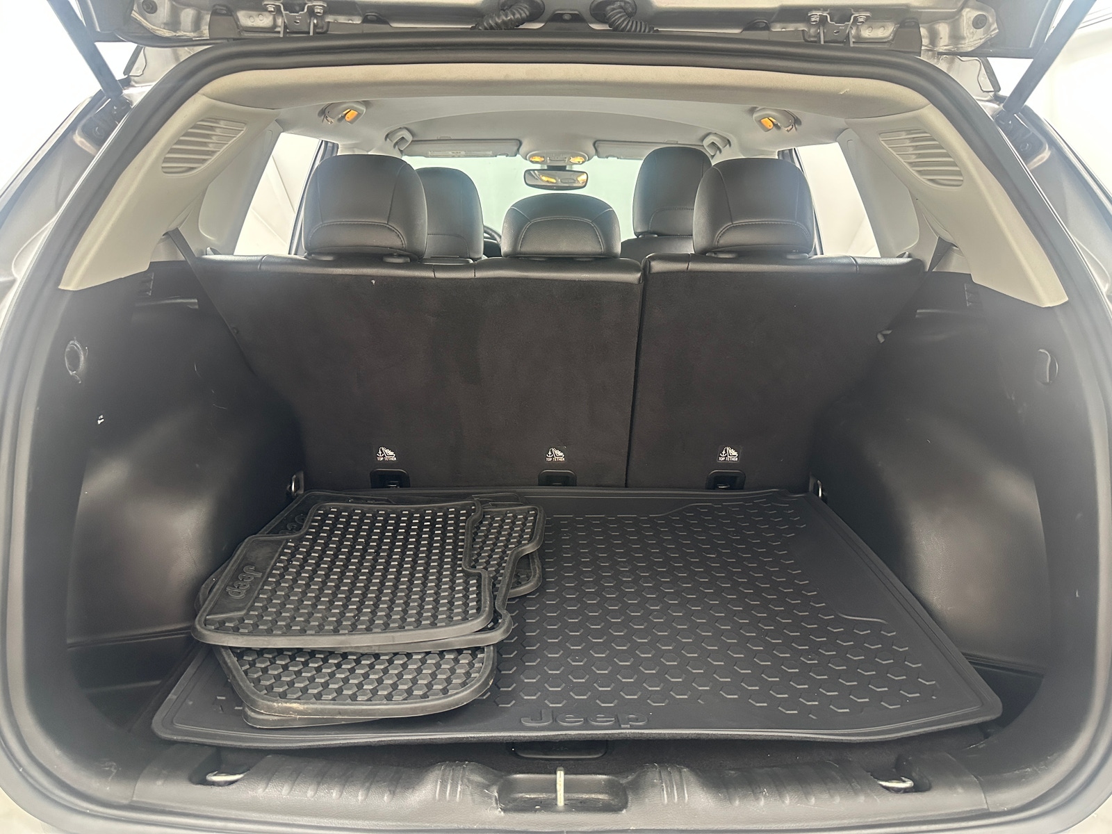 Thumbnail: 2018 Jeep Compass - 7