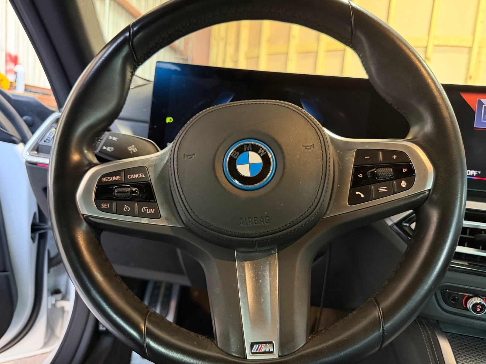 Thumbnail: 2023 BMW i4 - 4