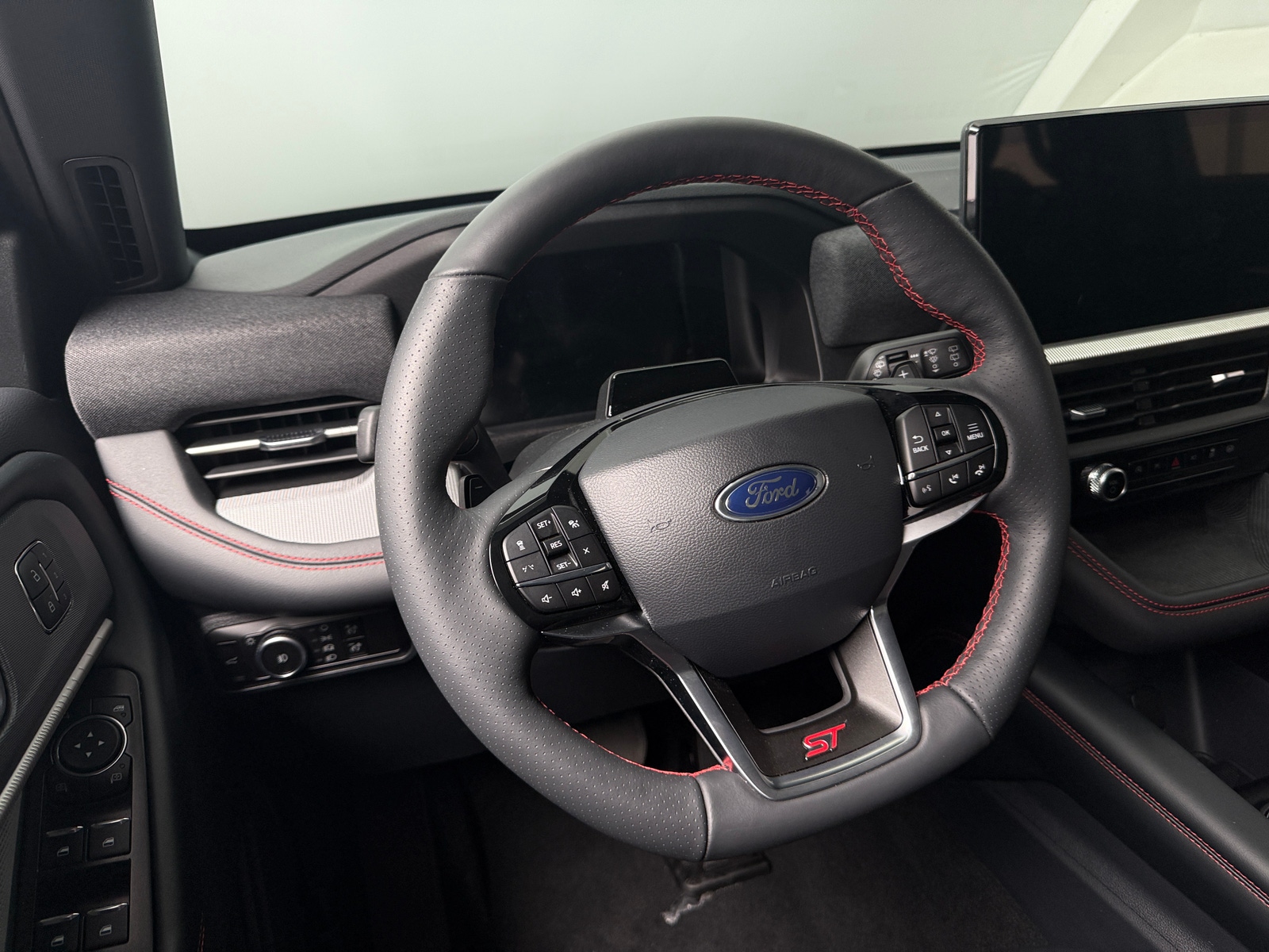Thumbnail: 2026 Ford Explorer - 4