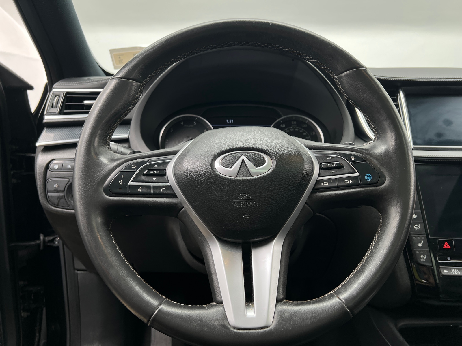 Thumbnail: 2023 INFINITI QX50 - 5