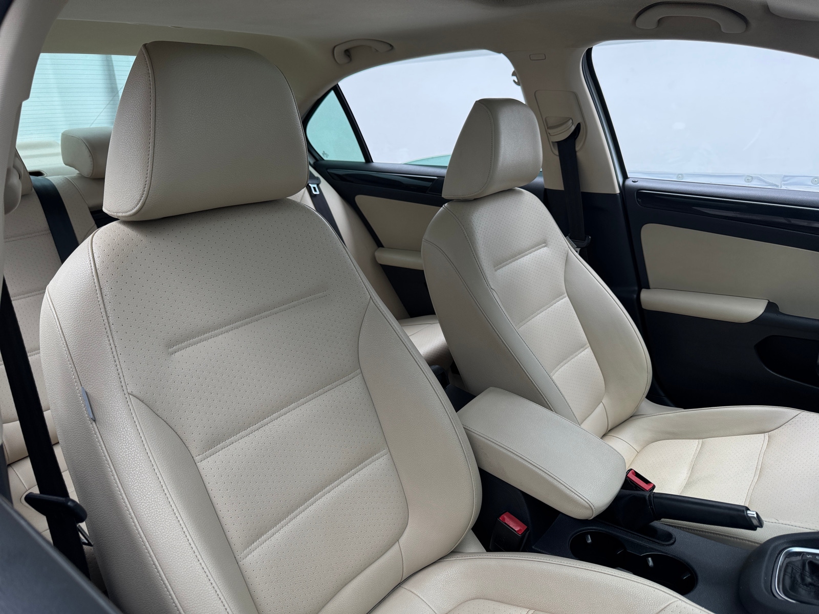 Thumbnail: 2016 Volkswagen Jetta - 2