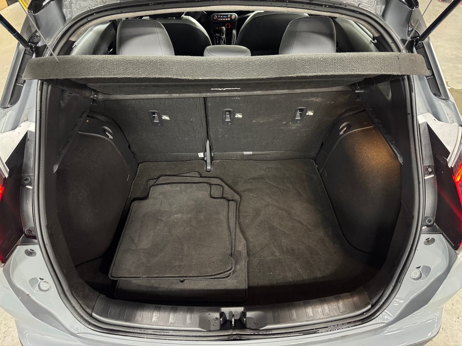 Thumbnail: 2023 Nissan Kicks - 7