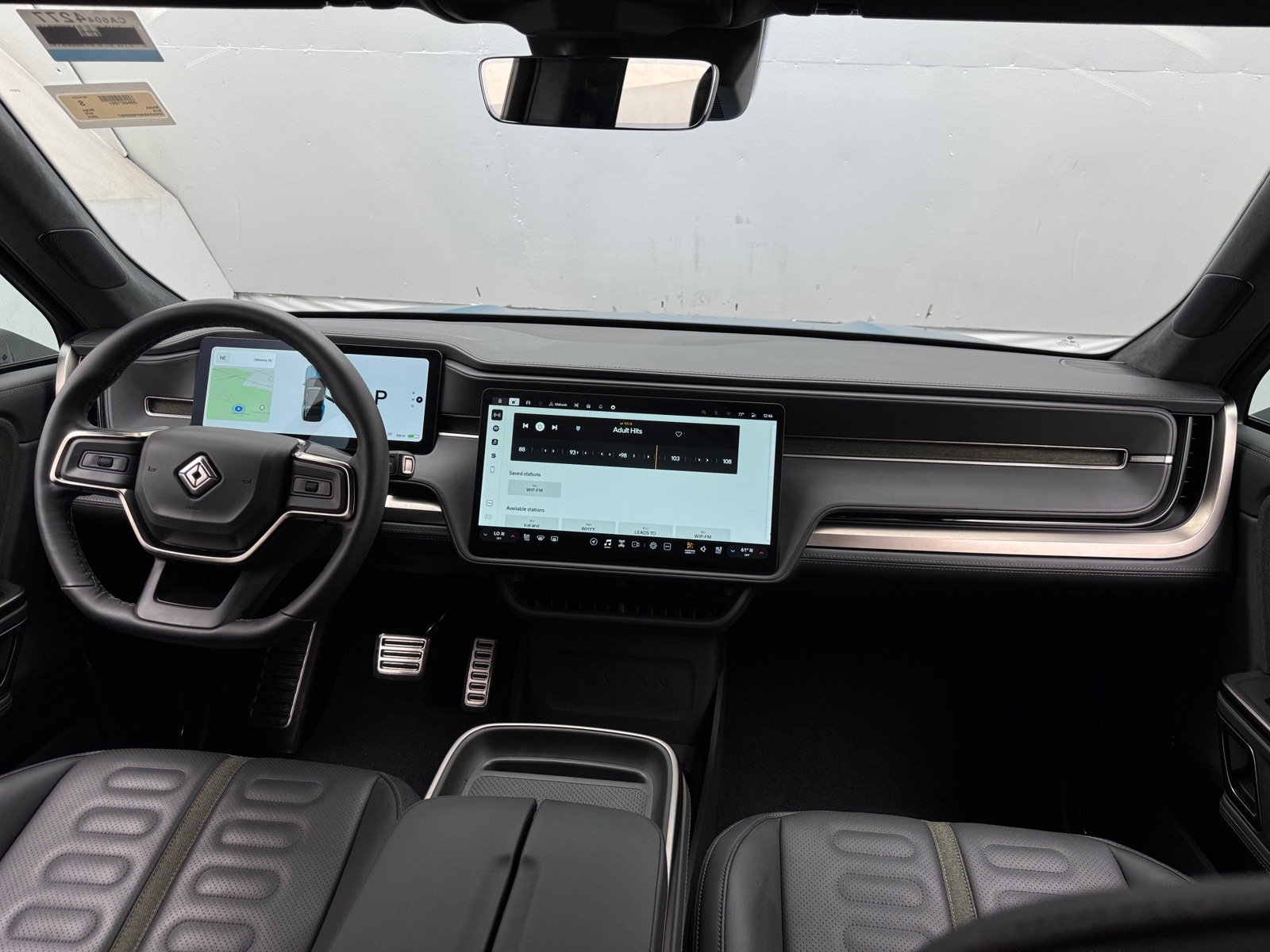Thumbnail: 2023 Rivian R1S - 2