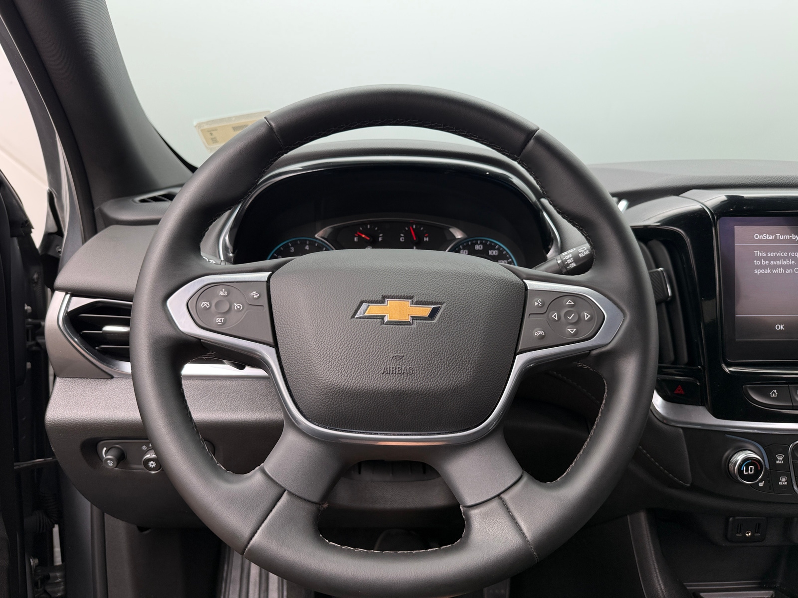 Thumbnail: 2023 Chevrolet Traverse - 5