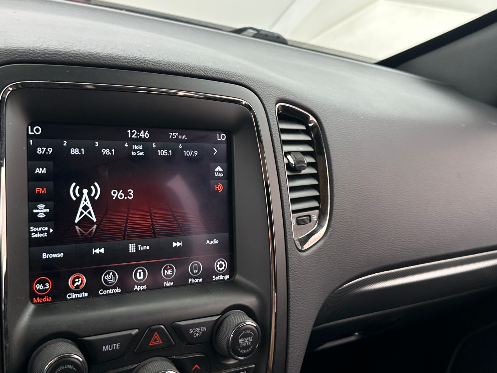 Thumbnail: 2020 Dodge Durango - 3
