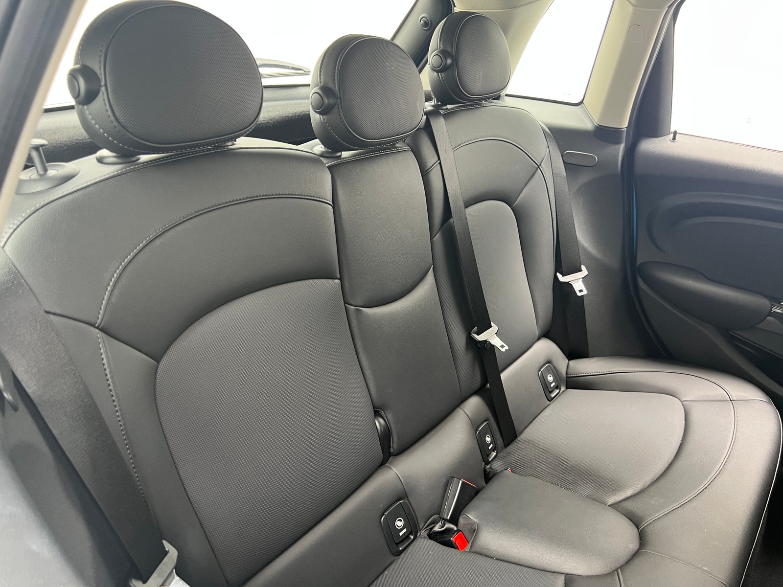 Thumbnail: 2019 MINI Cooper Hardtop - 5