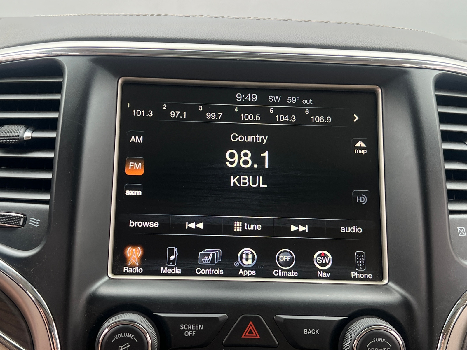 Thumbnail: 2015 Jeep Grand Cherokee - 3