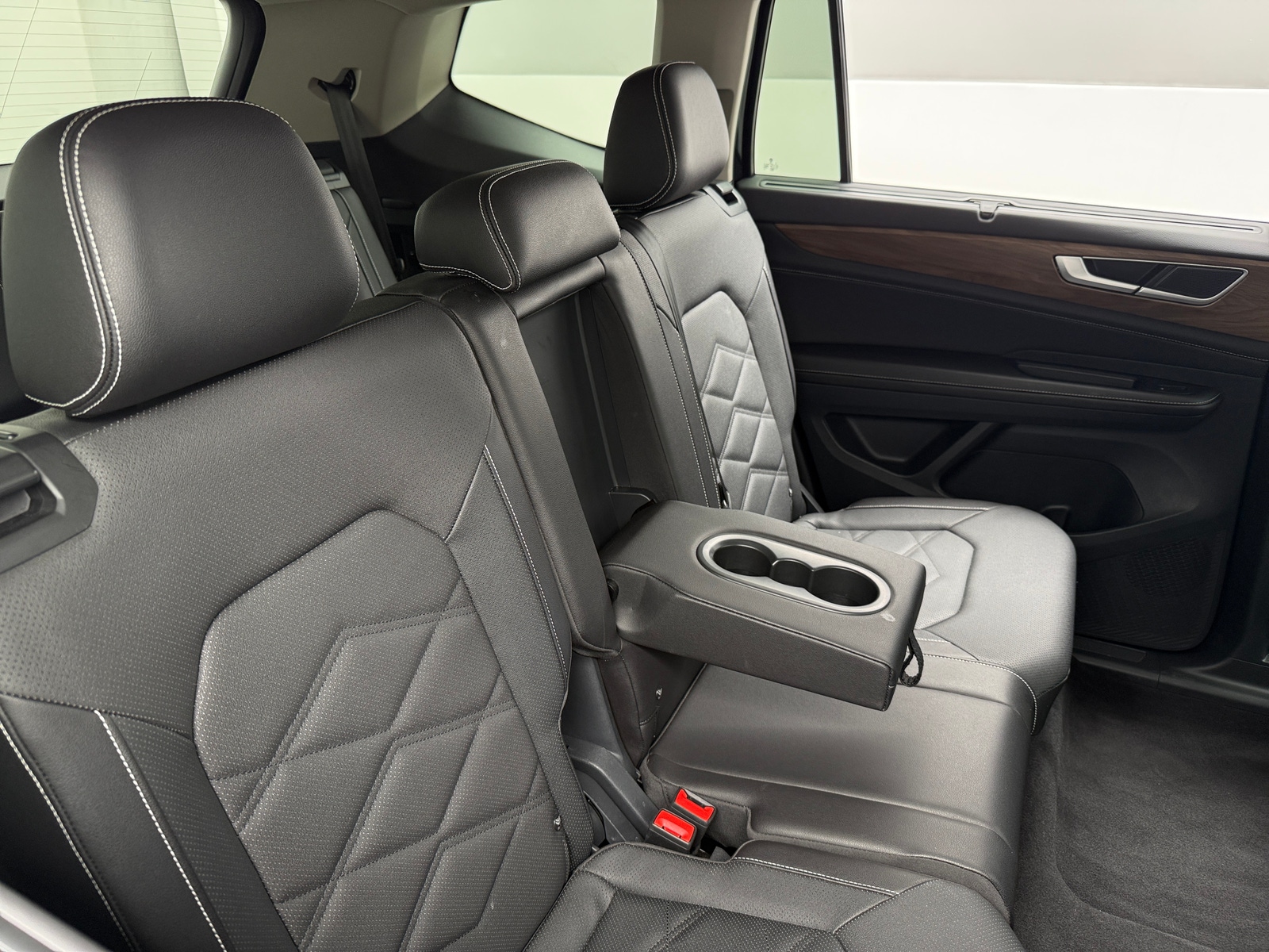 Thumbnail: 2026 Volkswagen Atlas - 5