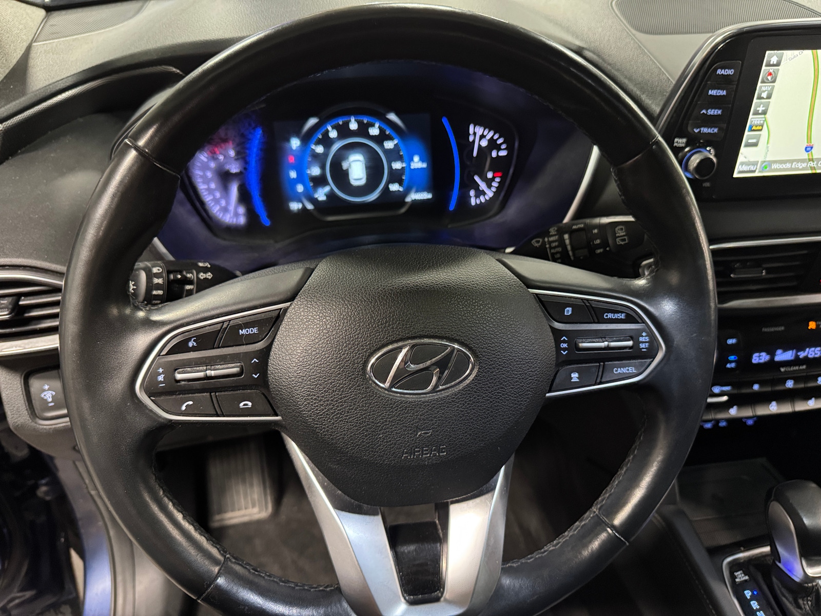 Thumbnail: 2020 Hyundai Santa Fe - 4