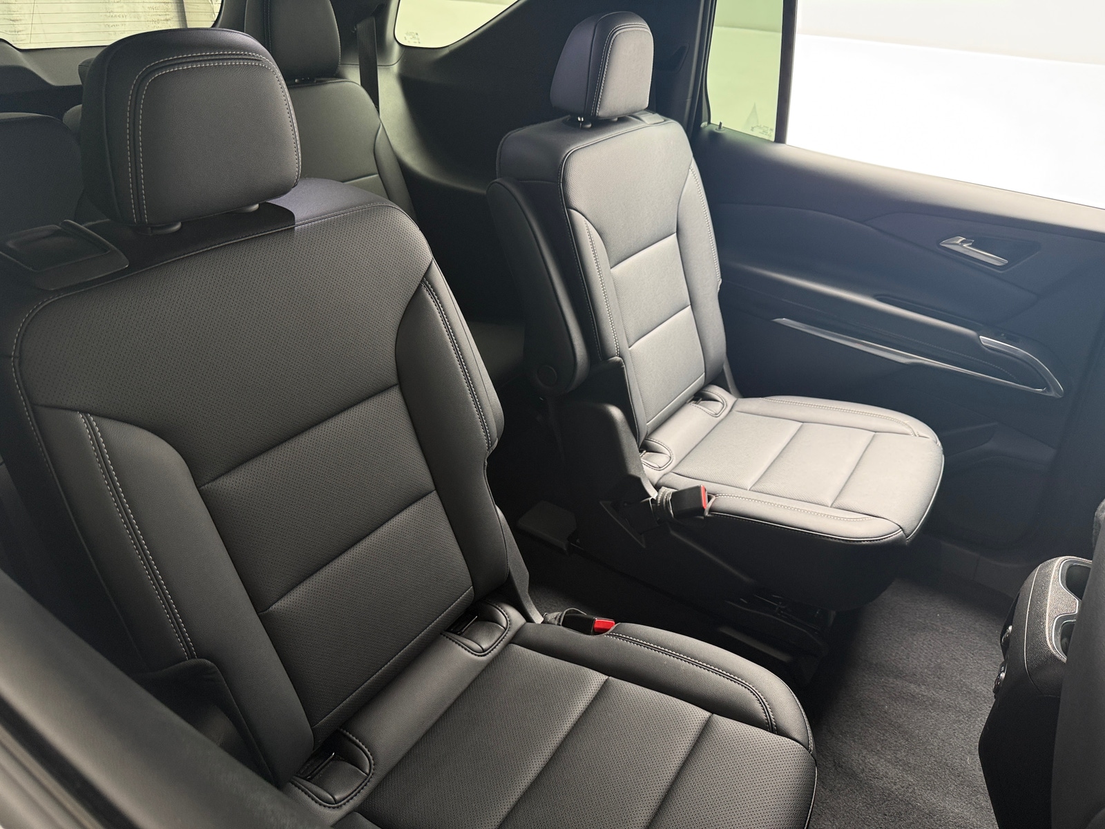 Thumbnail: 2026 Chevrolet Traverse - 6