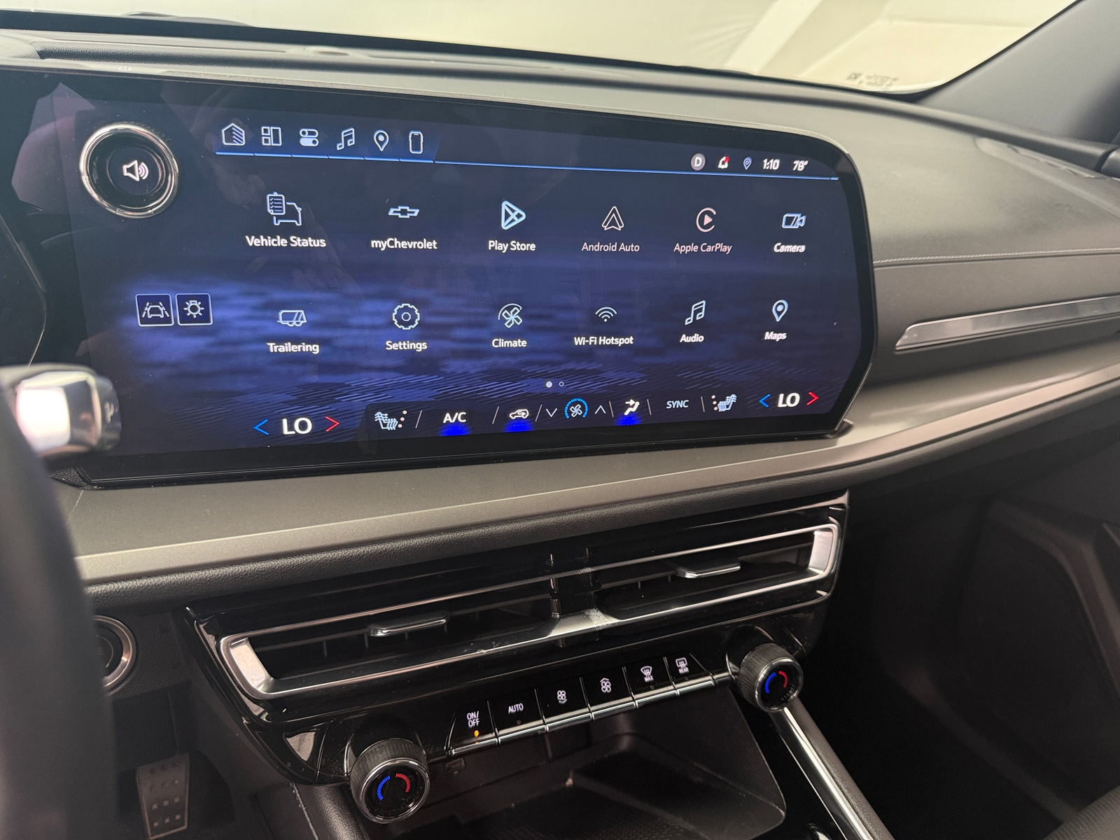 Thumbnail: 2026 Chevrolet Traverse - 4