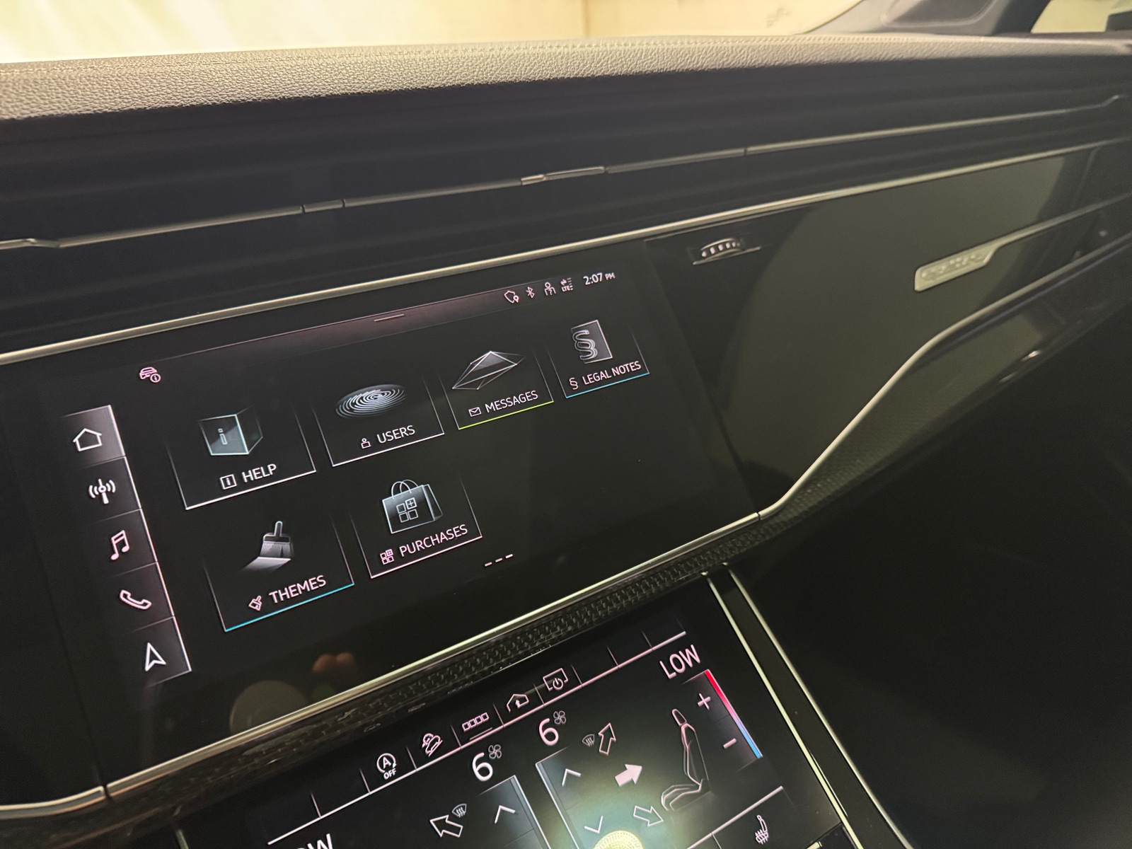 Thumbnail: 2023 Audi SQ7 - 3