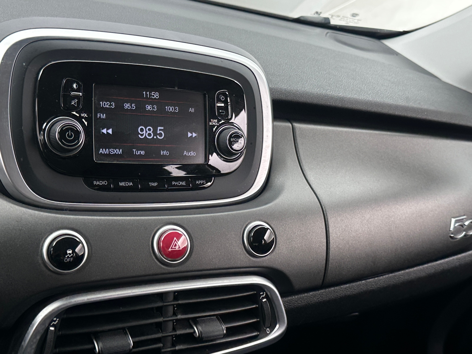 Thumbnail: 2017 Fiat 500X - 4