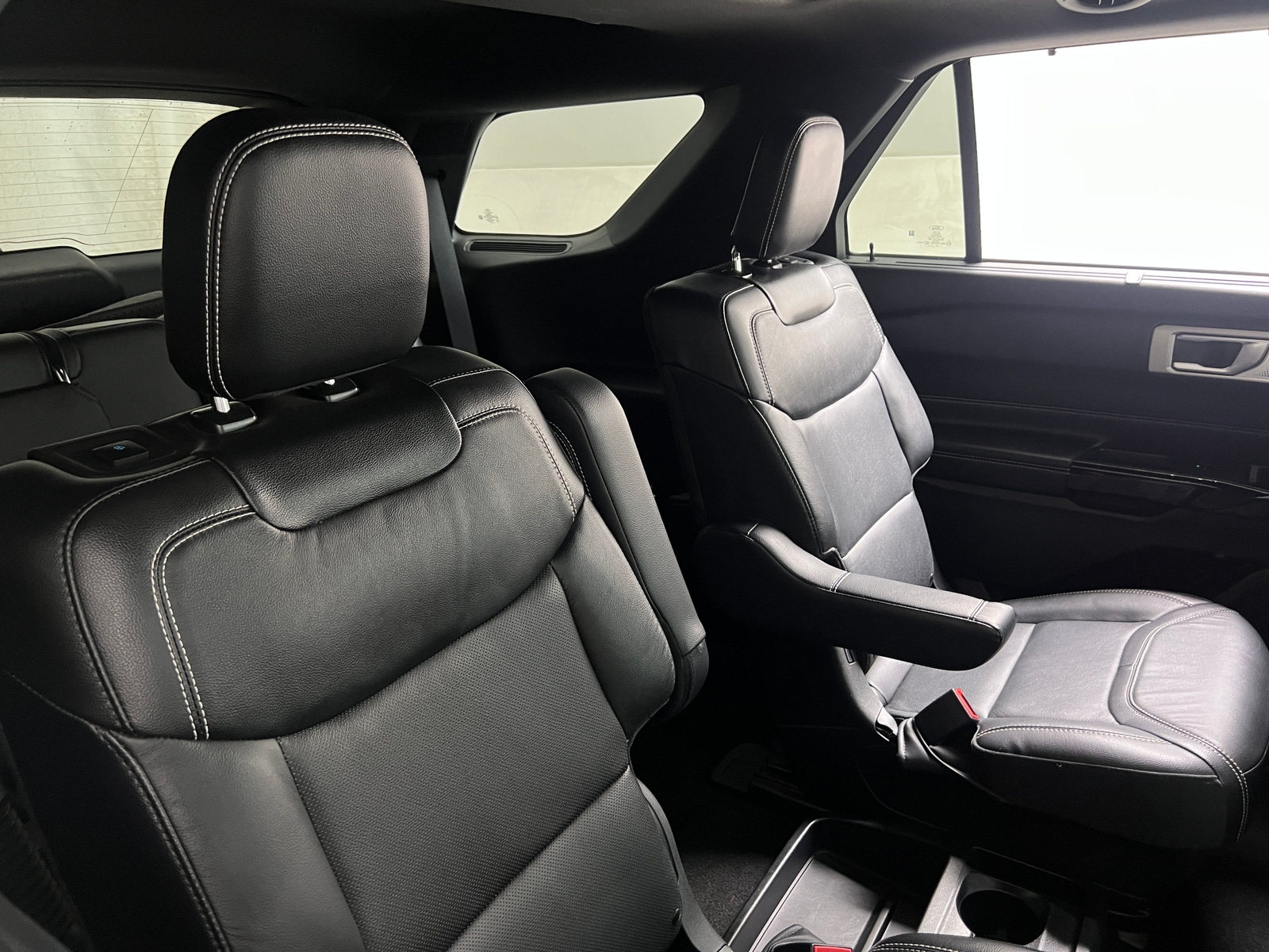 Thumbnail: 2021 Ford Explorer - 5