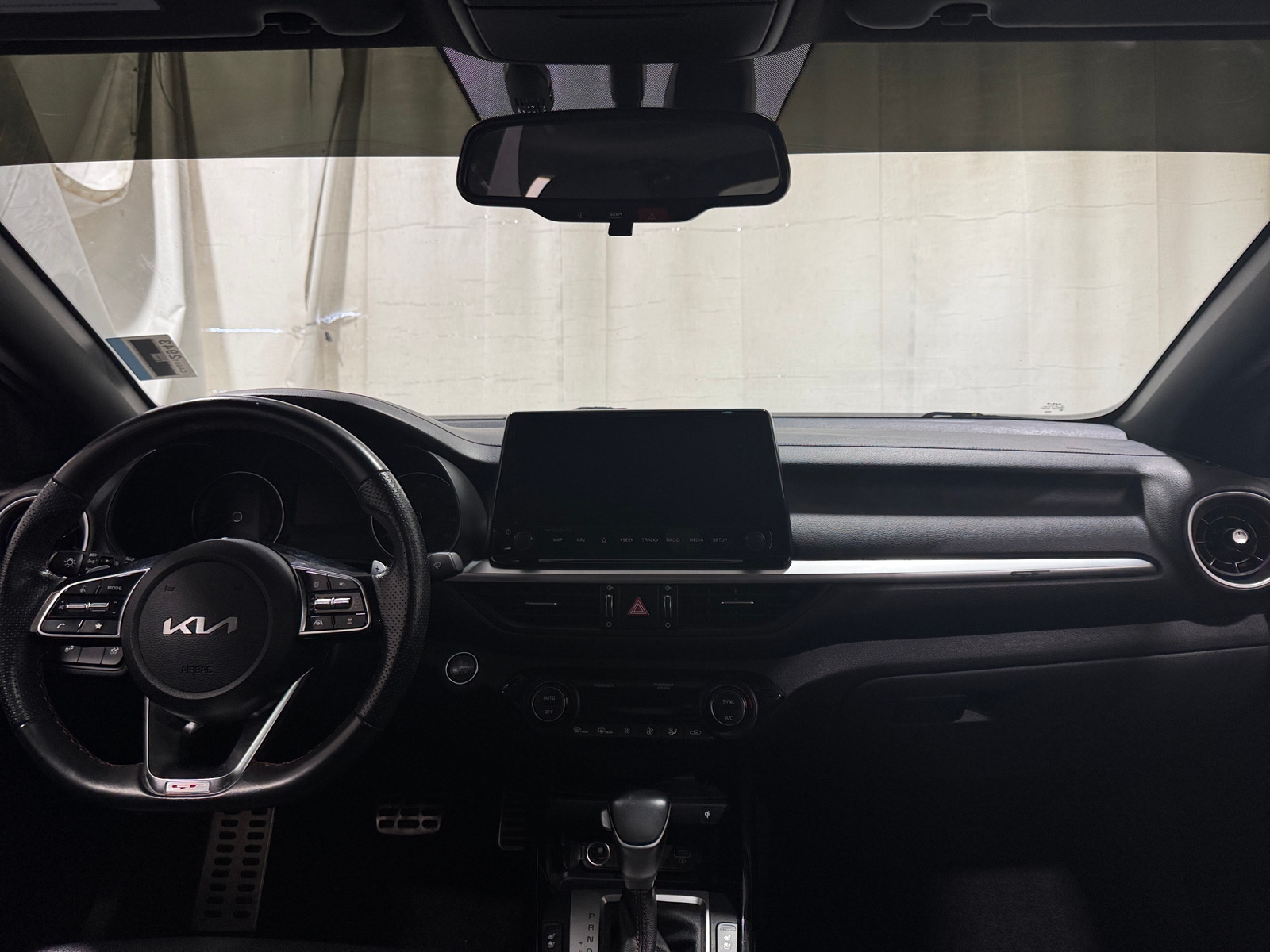 Thumbnail: 2023 Kia Forte - 3