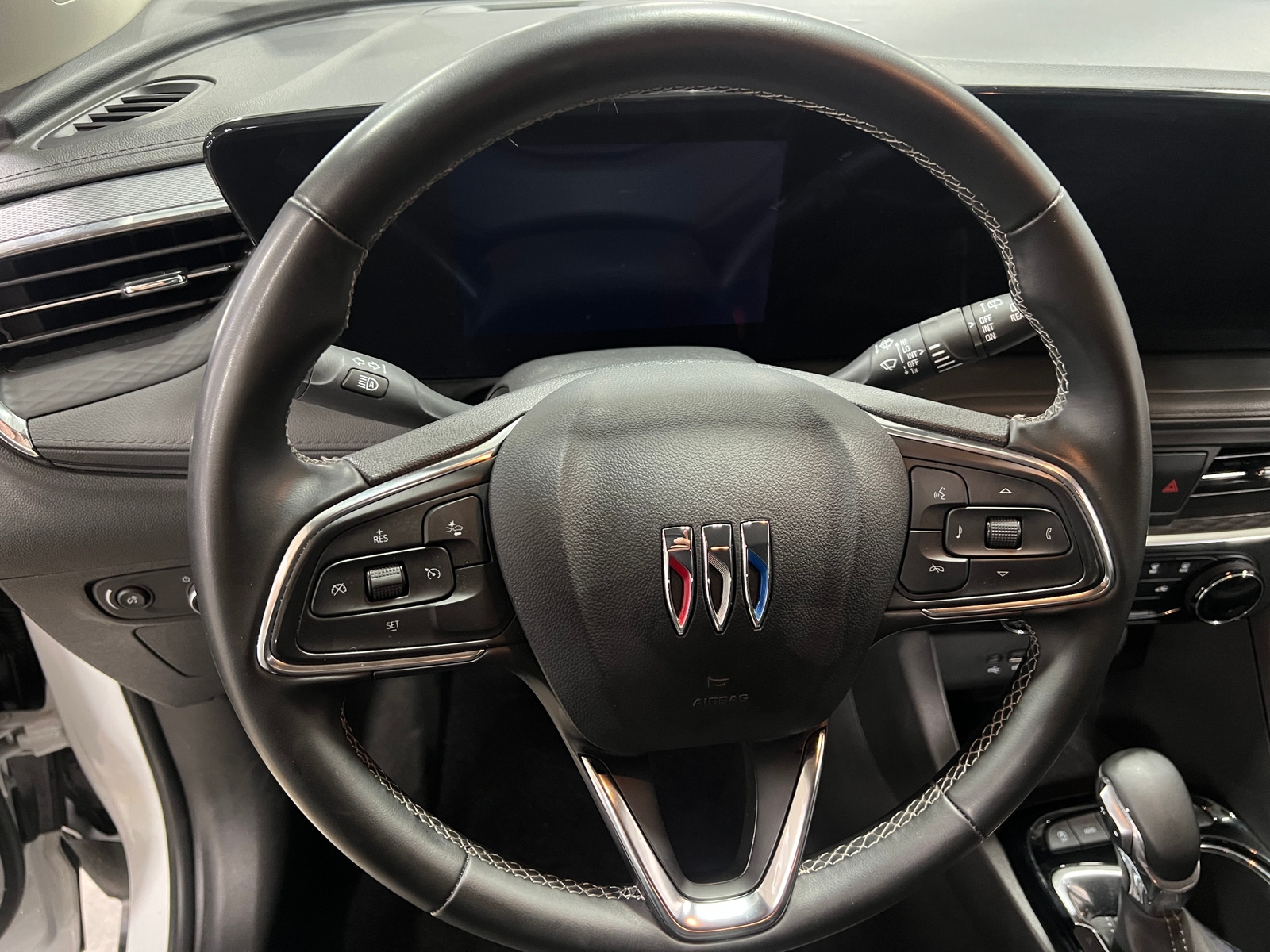 Thumbnail: 2025 Buick Encore GX - 5