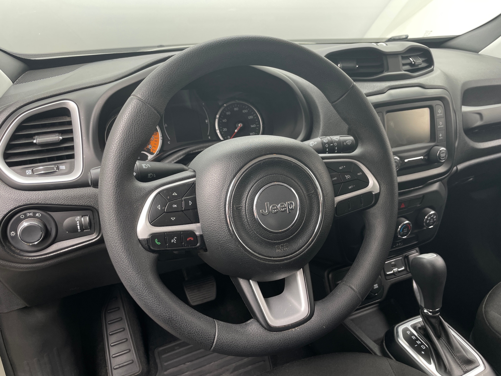 Thumbnail: 2018 Jeep Renegade - 5