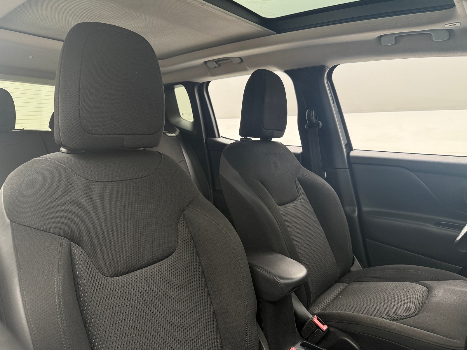 Thumbnail: 2019 Jeep Renegade - 2