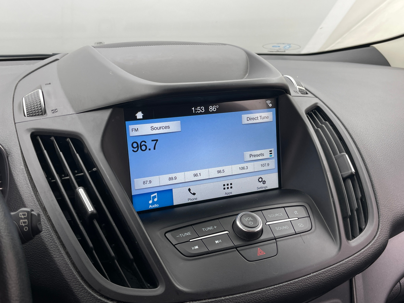 Thumbnail: 2019 Ford Escape - 3